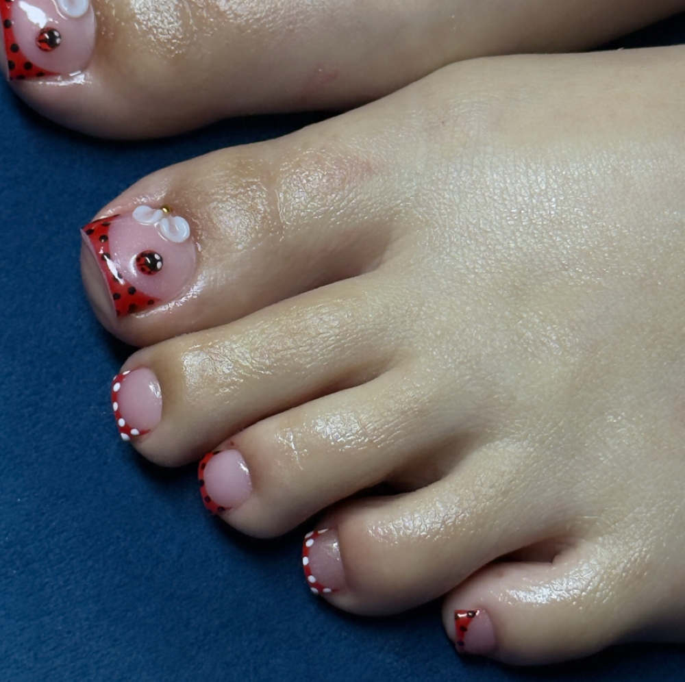 All Toes Overlay at Dolla Designz LLC in Norwich, CT
