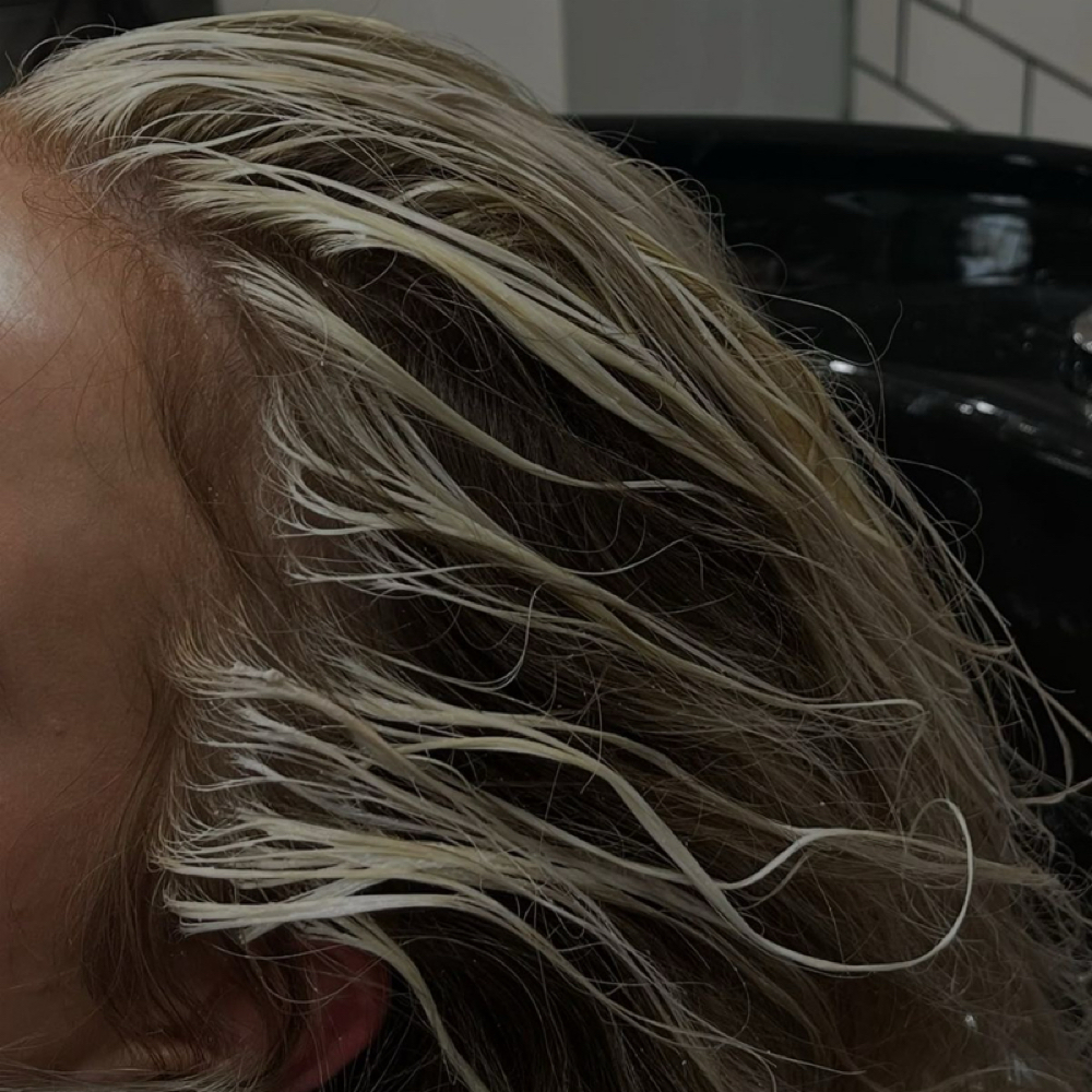 Faceframe Foils w/ Money Pieces at Salty Sis & Co in Lexington, NC