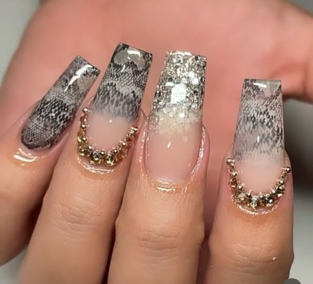Acrylic Nails Medium