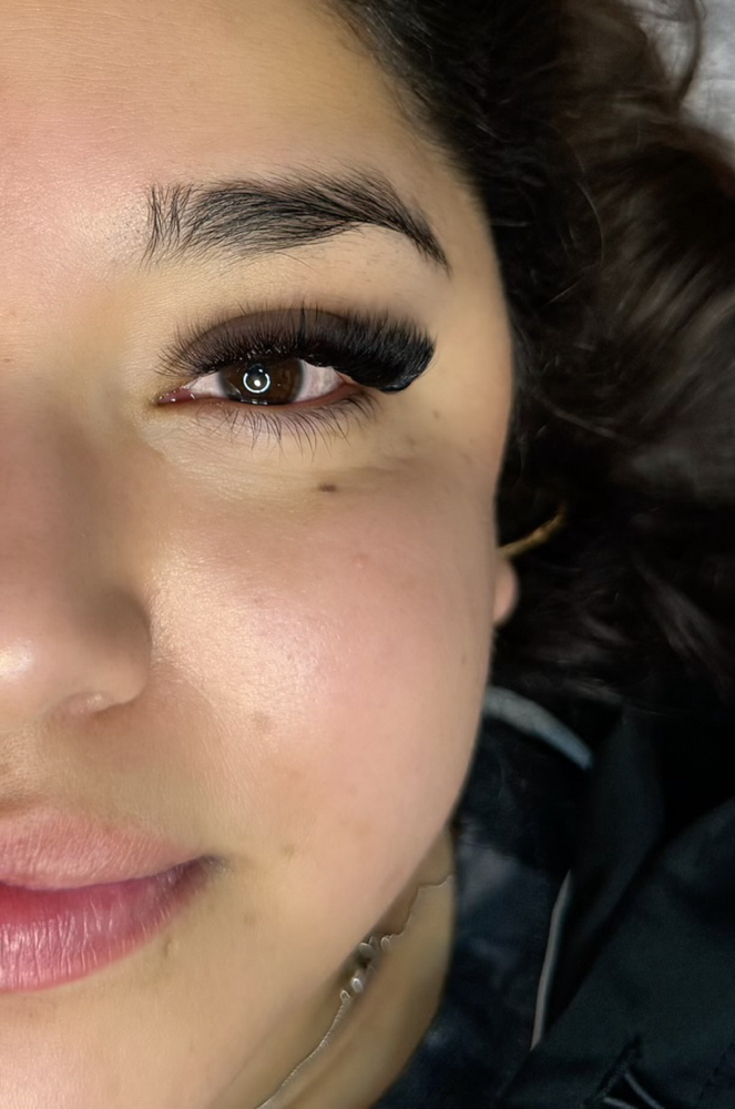 Volume Lashes Full Set