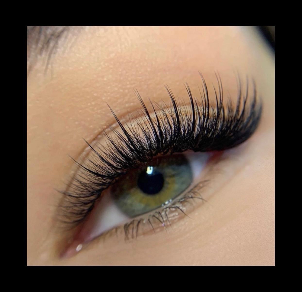 Volume Eyelash at Queenie Hair studio in Tampa, FL