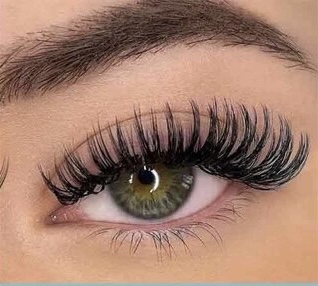 Individual Cluster Lash Extensions