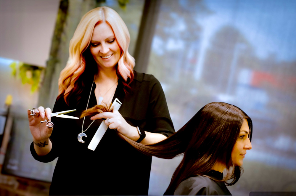 Women’s Dry Haircut