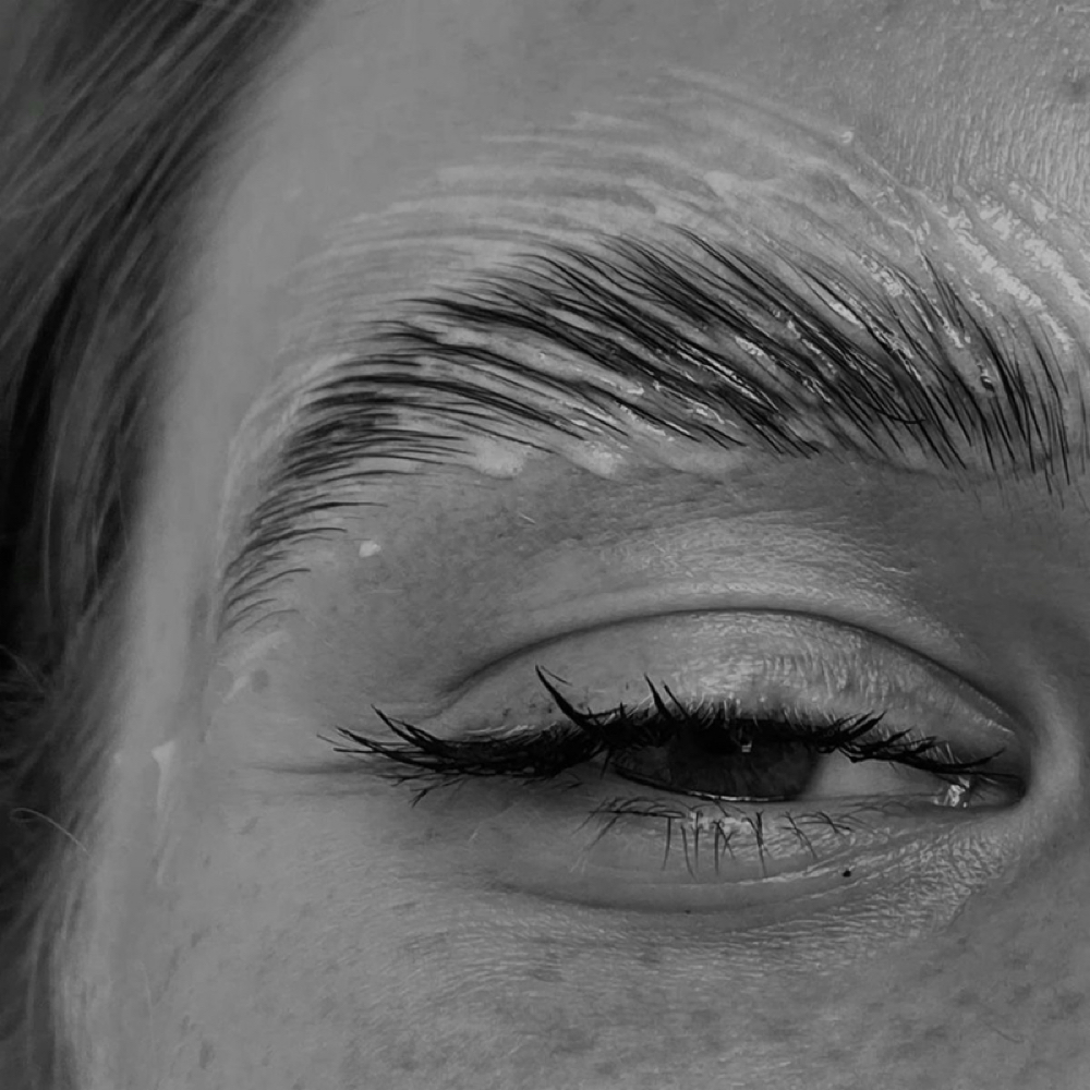 Brow lamination + Wax