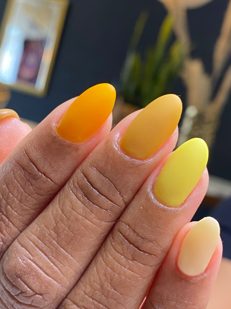Regular Structured Manicure