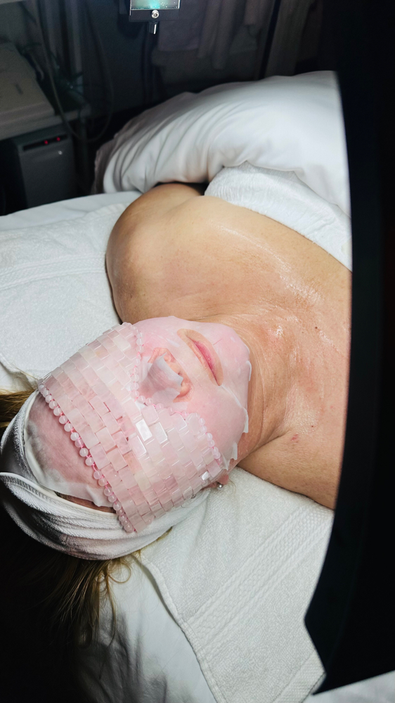 Signature Glow Facial