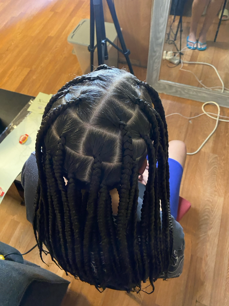 Medium Knotless Braids