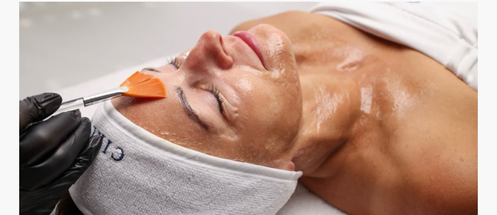 Luxe Life Signature Facial