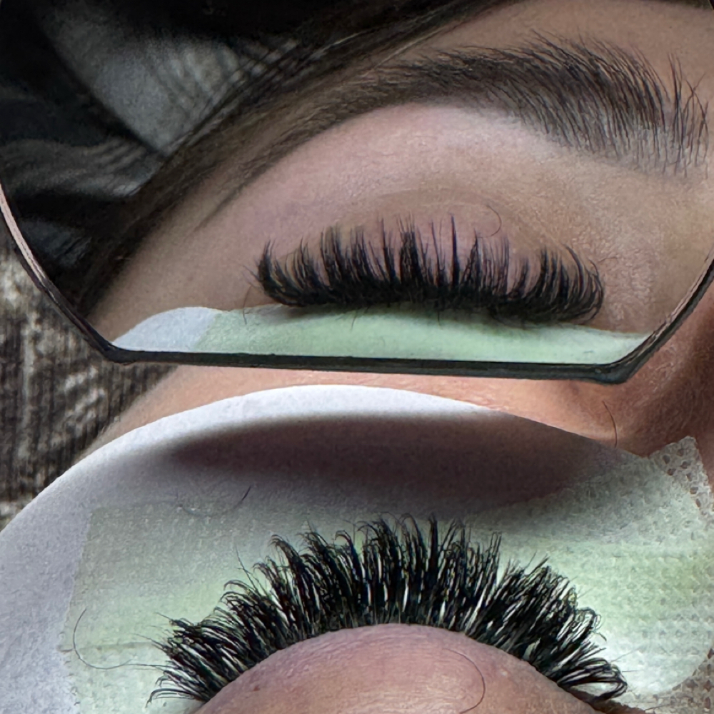 Lash Fill at EyeCandy Beauty Bar in Victoville, CA