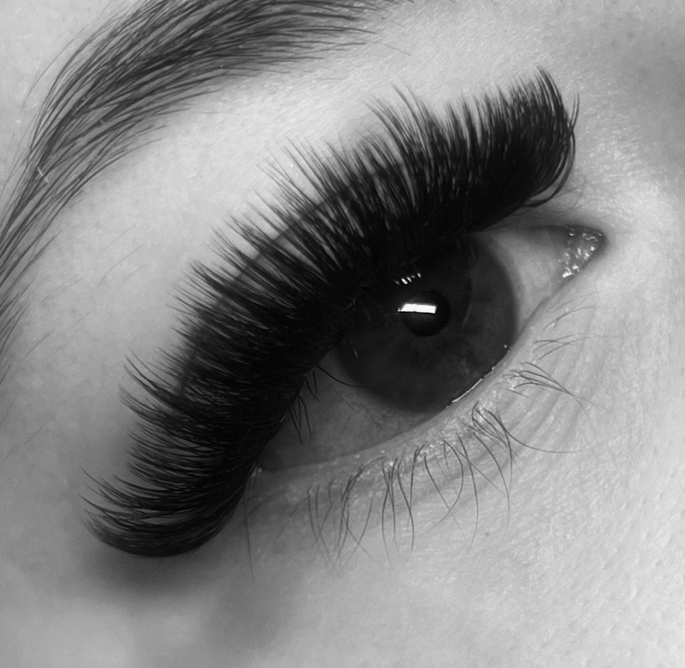 ⟡ MEGA Volume Lash Extensions ⟡