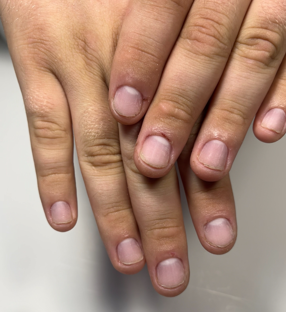 Manicura Para Hombre/ Male Manicure at KC Belleza Y Arte in Columbus, OH