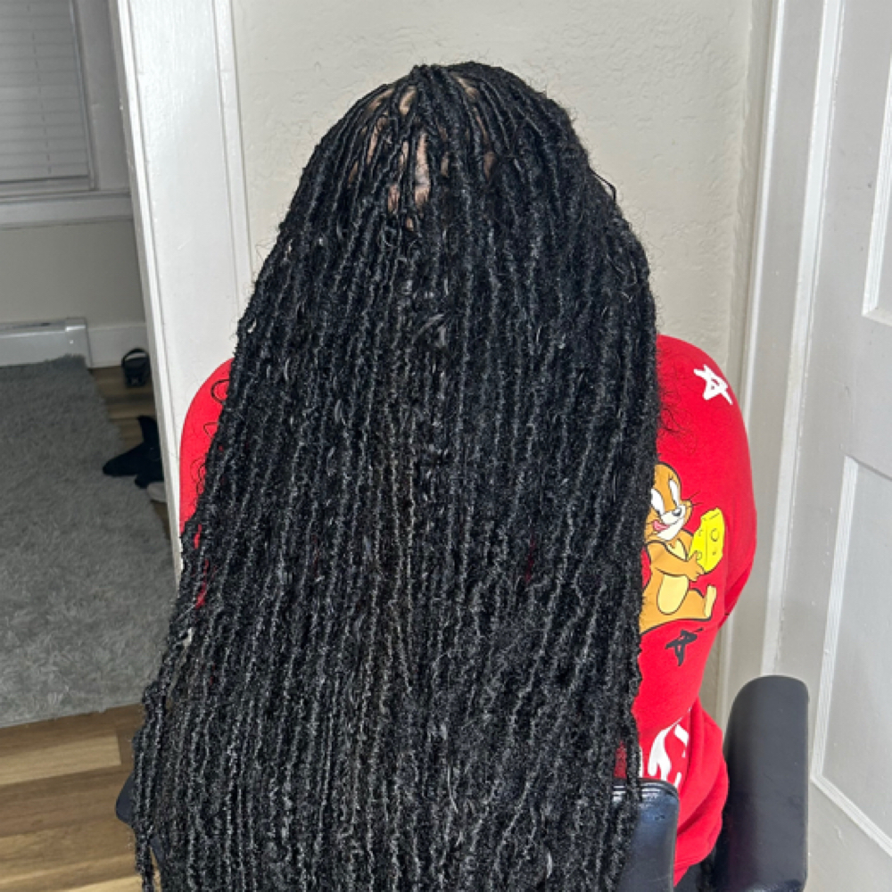 Locs at Meenahsbeauty in Clifton, NJ