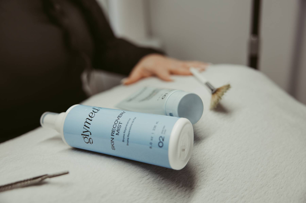 Dermaplane Facial