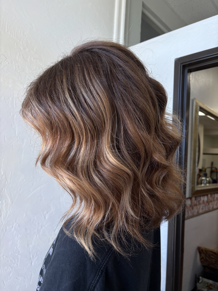 Women’s Cut & Wash