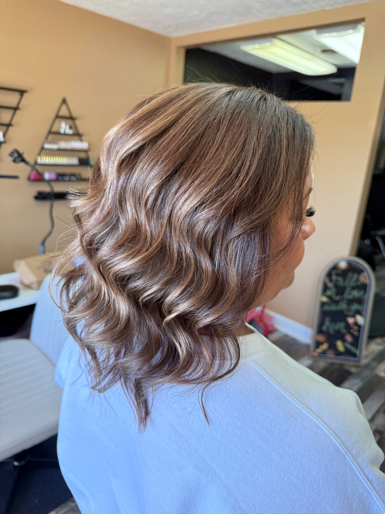 Shampoo And Style at Dee Dee’s Southern Styles in Lumberton, NC
