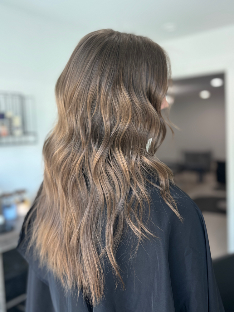 Women’s Shampoo, Cut, & Style