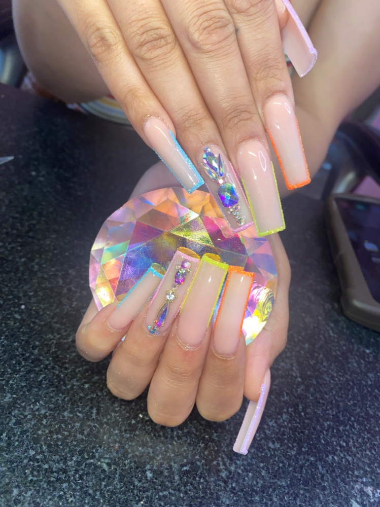 Colored Outline