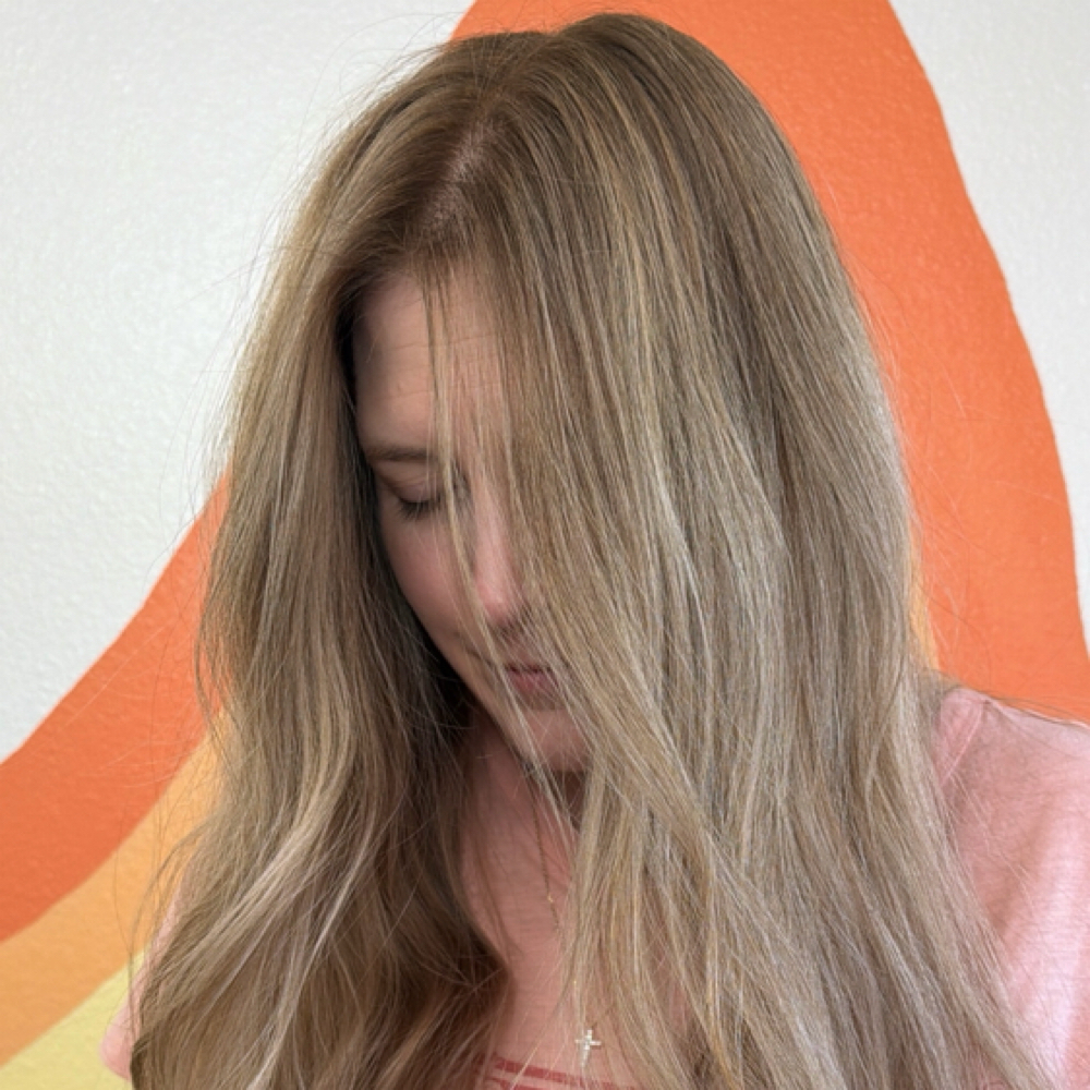 Full Blonding at Gabriela Rude in Roseville, CA