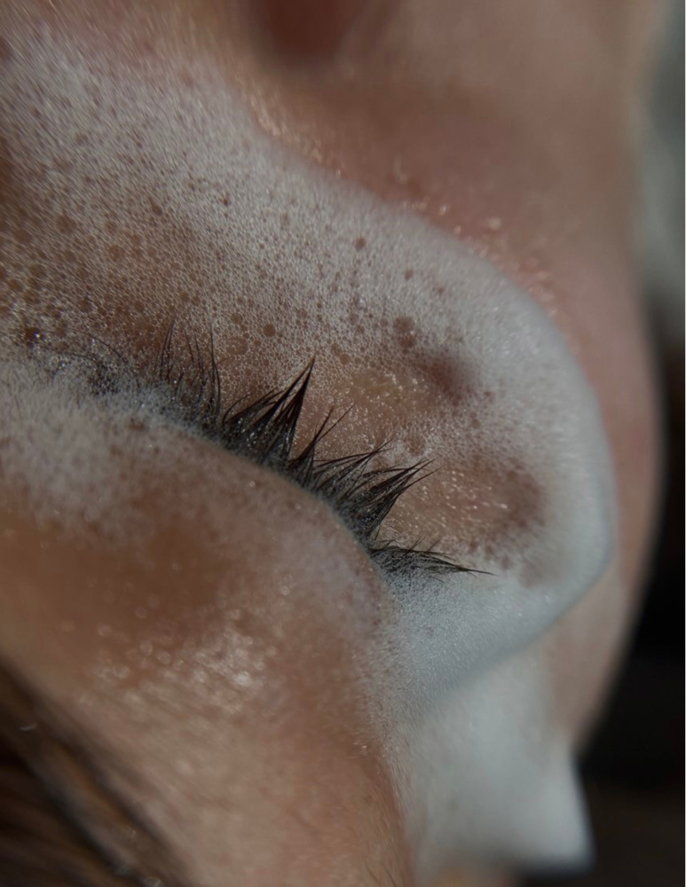Eyelash Extension Removal
