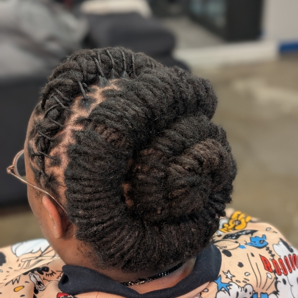 Loc Retwist and Creative styles at Antonio Carter in Indianapolis, IN