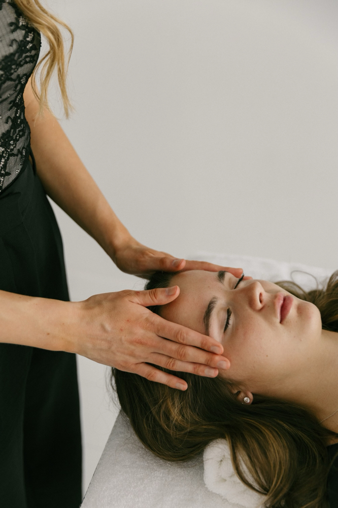 Brow & Lip Wax at Urskinwithizzy at Cheers in Bellingham, WA