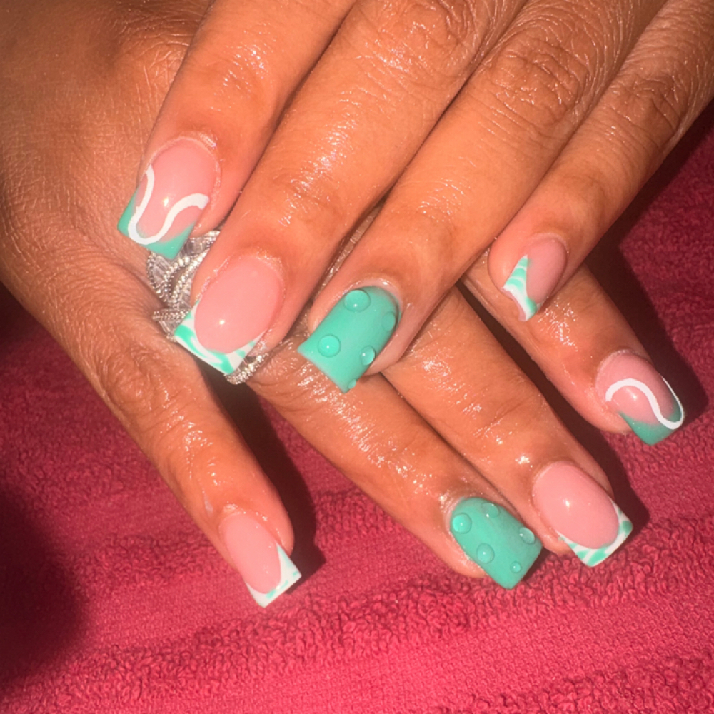 👑 The Pampered Set at Pretty & Pampered Nails in Nashville, TN