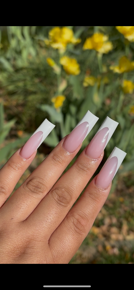 Frenchie Acrylic Full Set