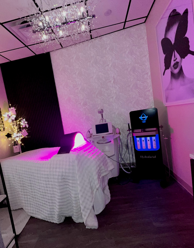 Bank It and Book It HydraFacials
