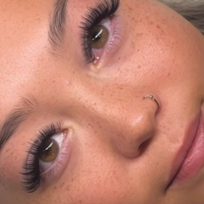 Mini-hybrid Maintenance Fill at Buffalo Brow & Lash Lounge in Buffalo, NY