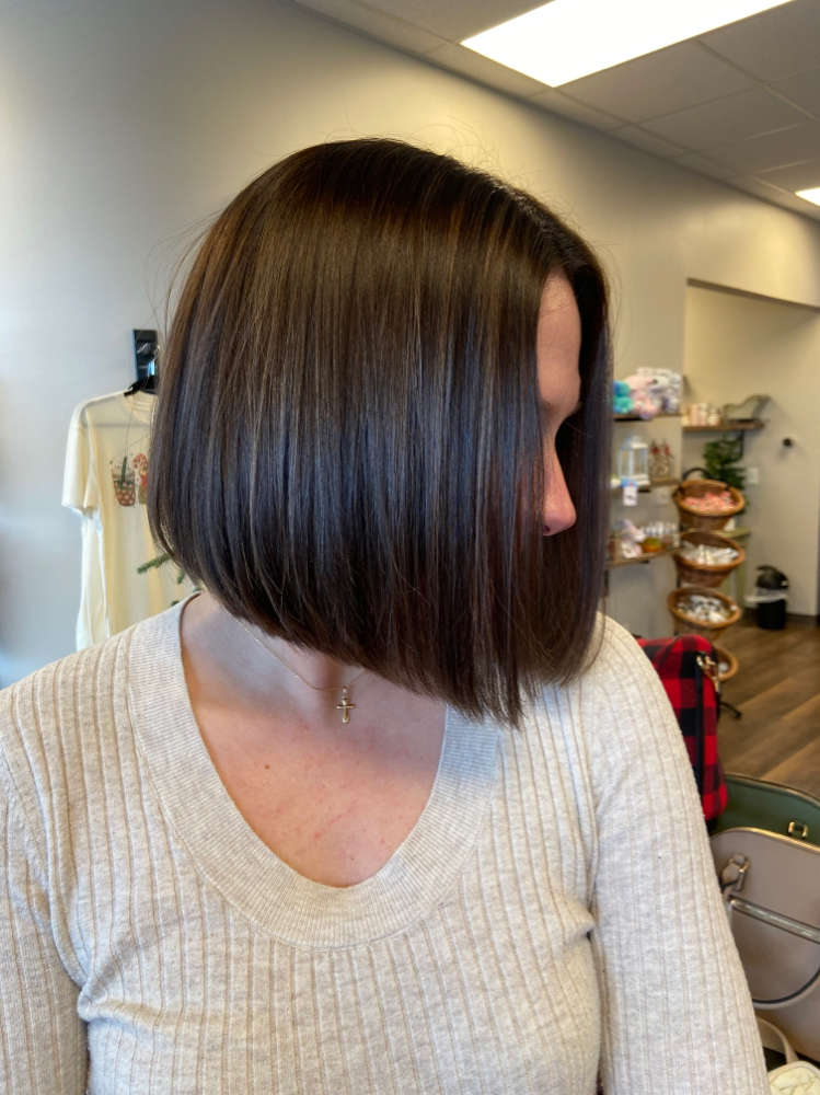 Haircut (without color service)