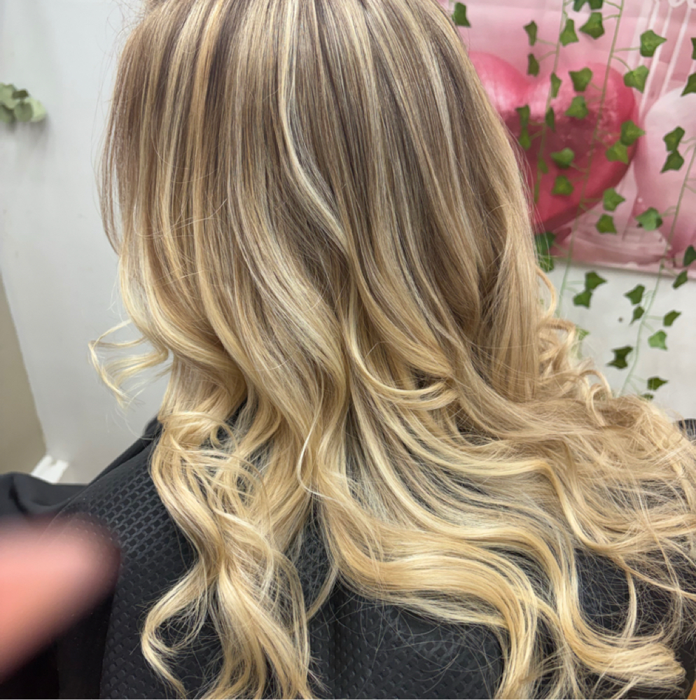 Full Hi-lite at Raena Luxe Salon in Lancaster, PA