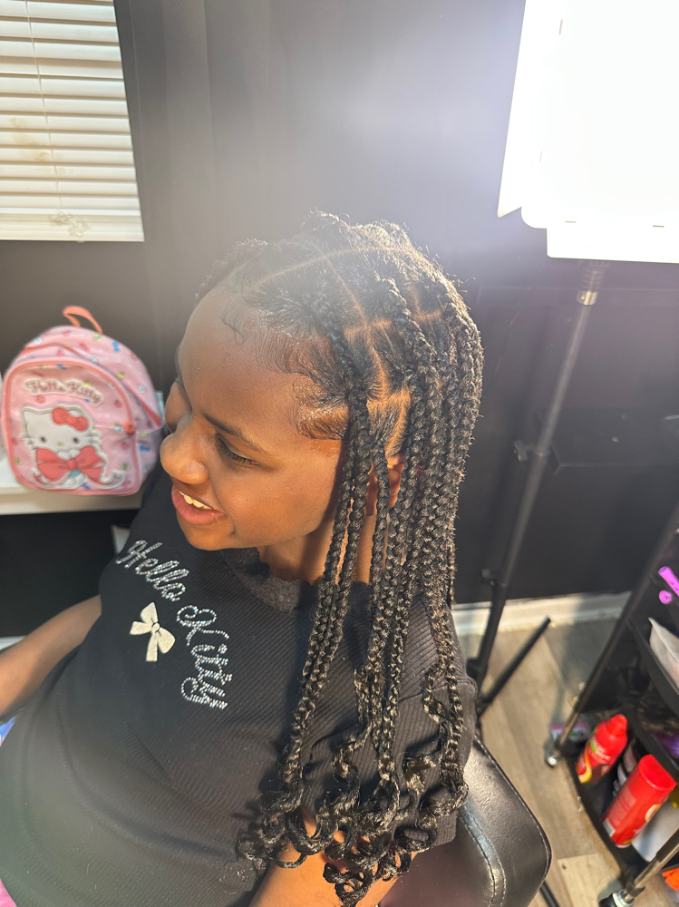 Girls Knotless 6-12 at Slay.edinbraids LLC in Belleville, NJ