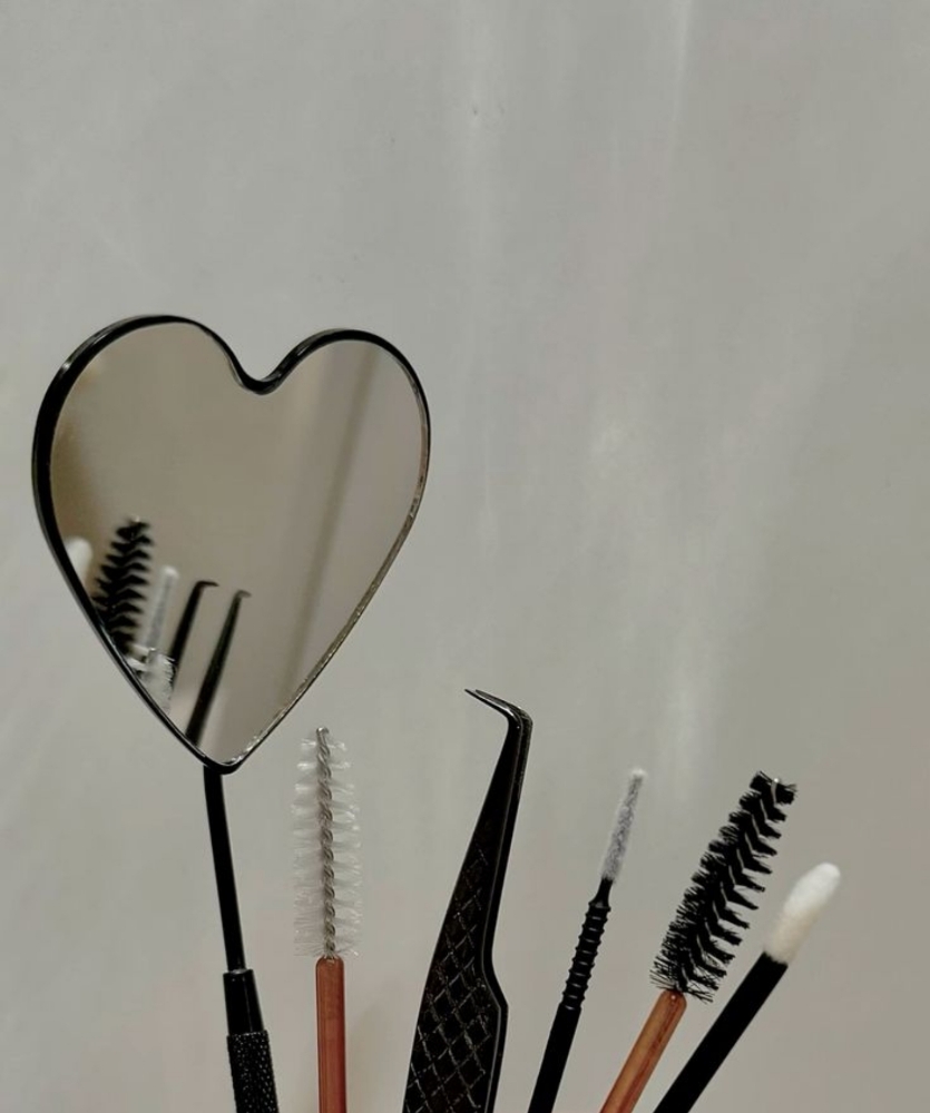 Lash MODEL