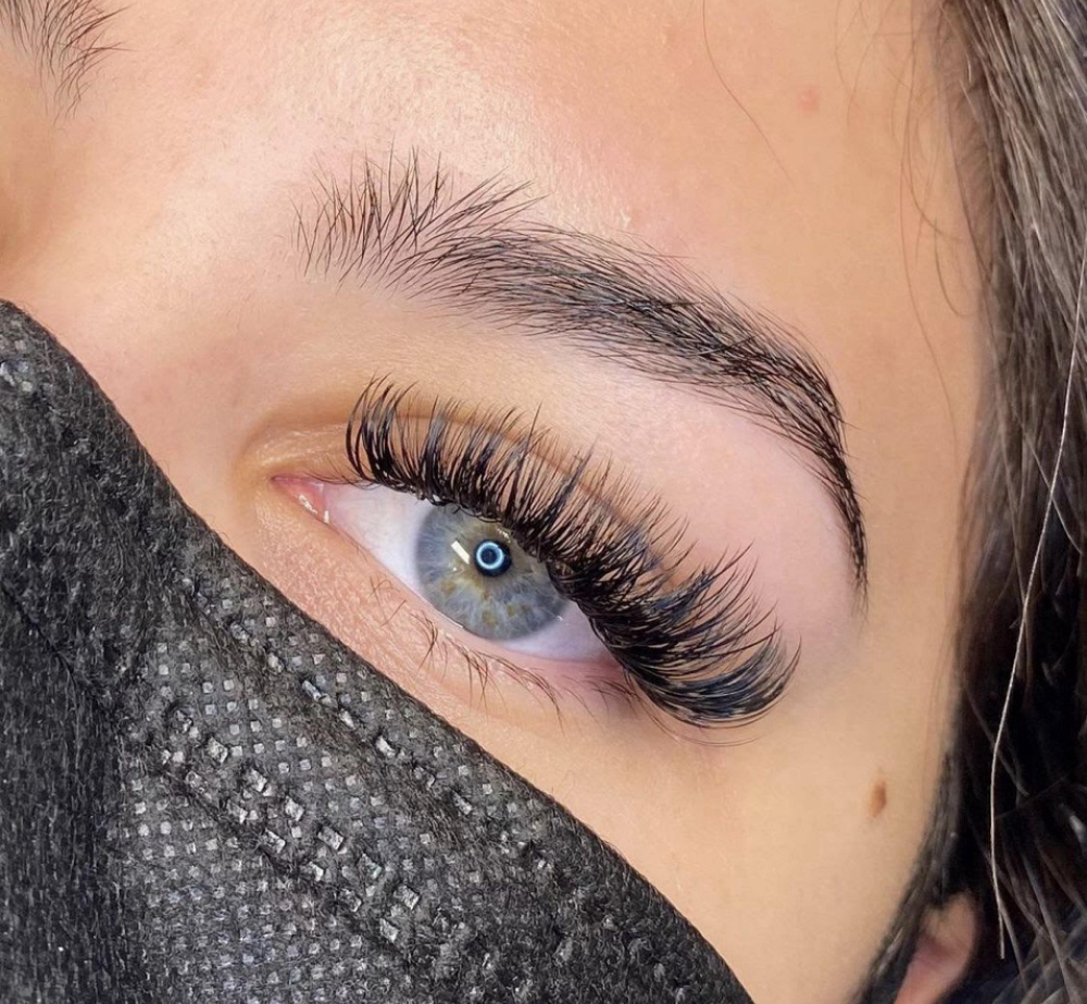 Light Volume Lashes