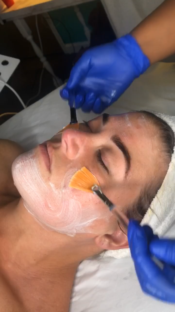 CUSTOM Consult Facial (1st Timers)