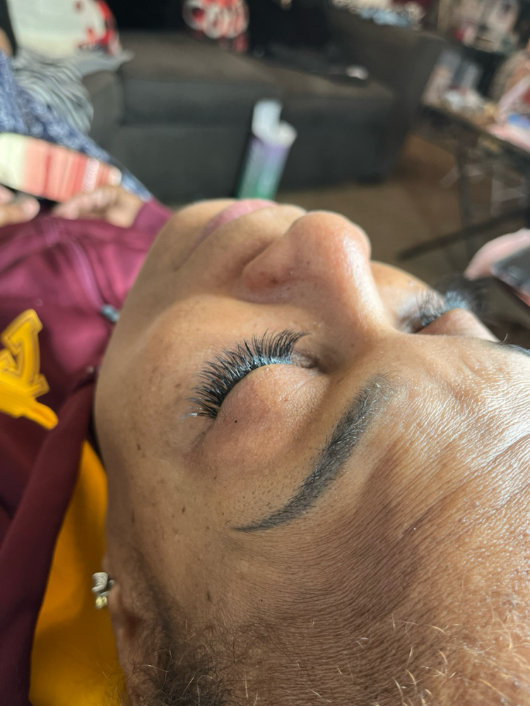 False Lash Application