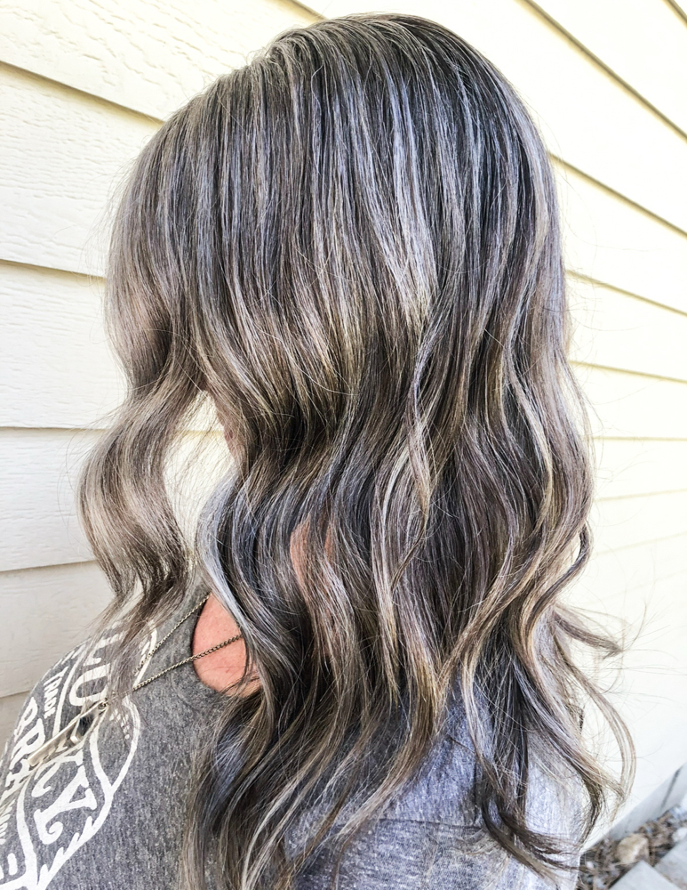Partial Grey Transitioning Color 🩶