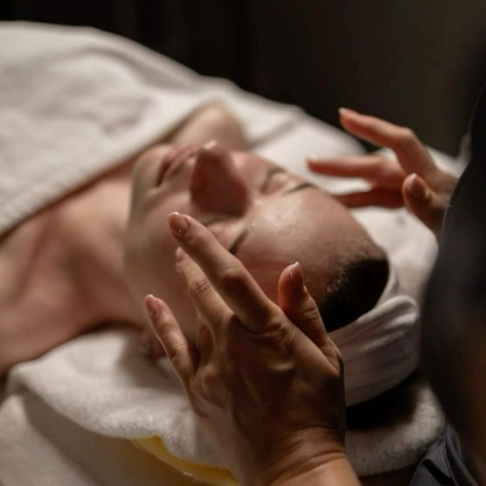 60min Customised Facial at Estheva Aesthetics in Richland, WA