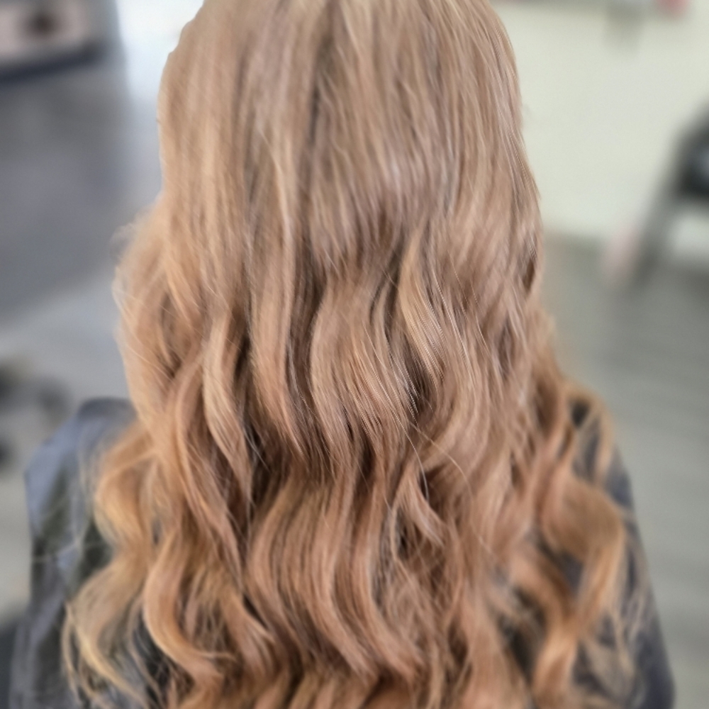 Butterfly Color/Move Up 3 Rows at Bombshell Beauty Salon in Redmond, OR