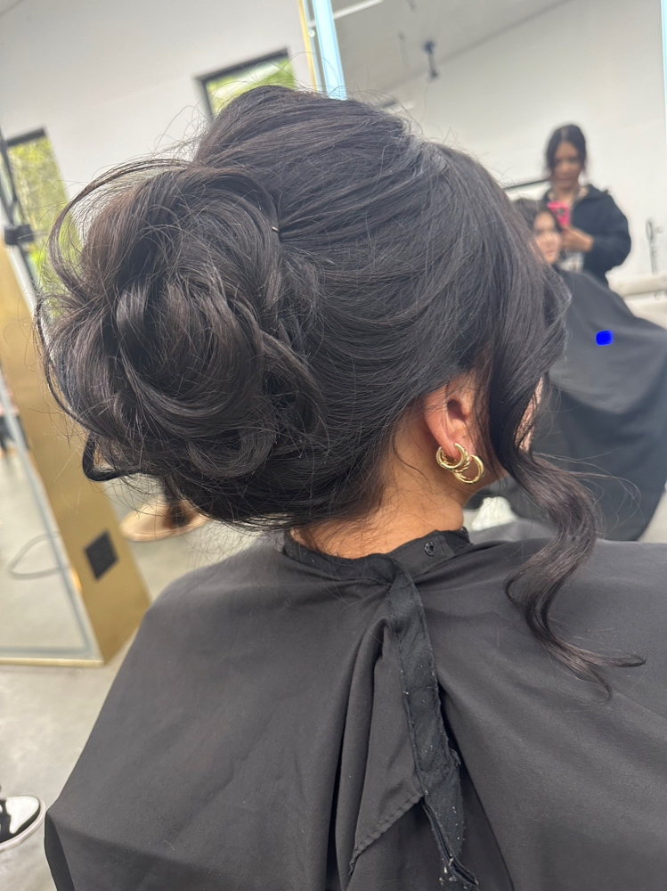Hairstyles/Updos