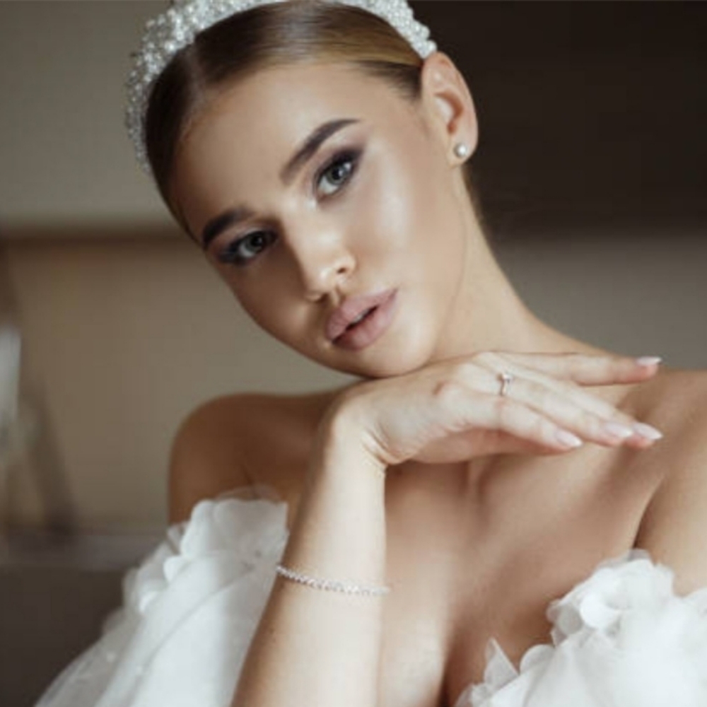 THE BRIDAL  SNATCH & GLOW™ at Hello Skin in Charlotte, NC