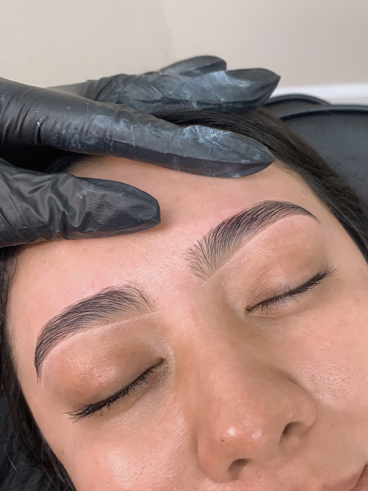 Brow Wax + Sculpt