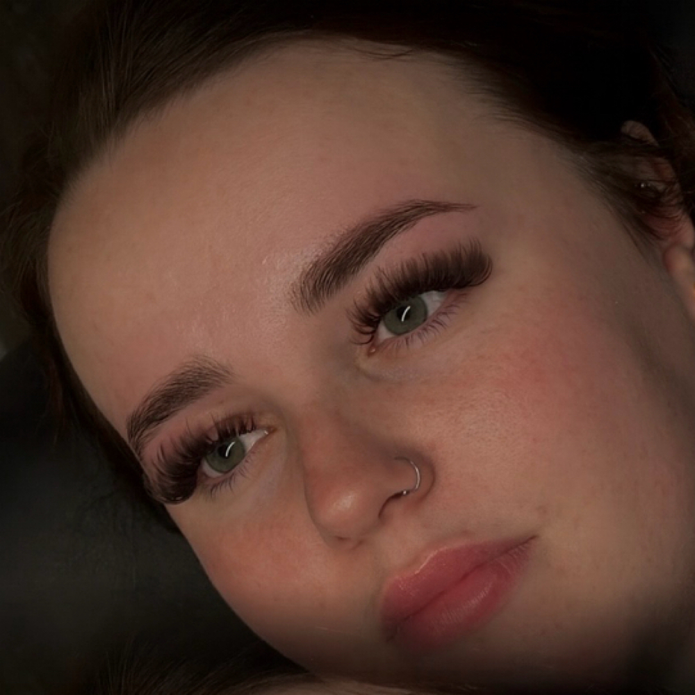 Espresso (Brown) Full Lash Set at The Lash Lounge in Johnson City, TN