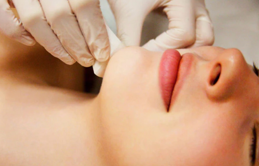 Chin Wax at Luminous Esthetics & Massage in Friendswood, TX