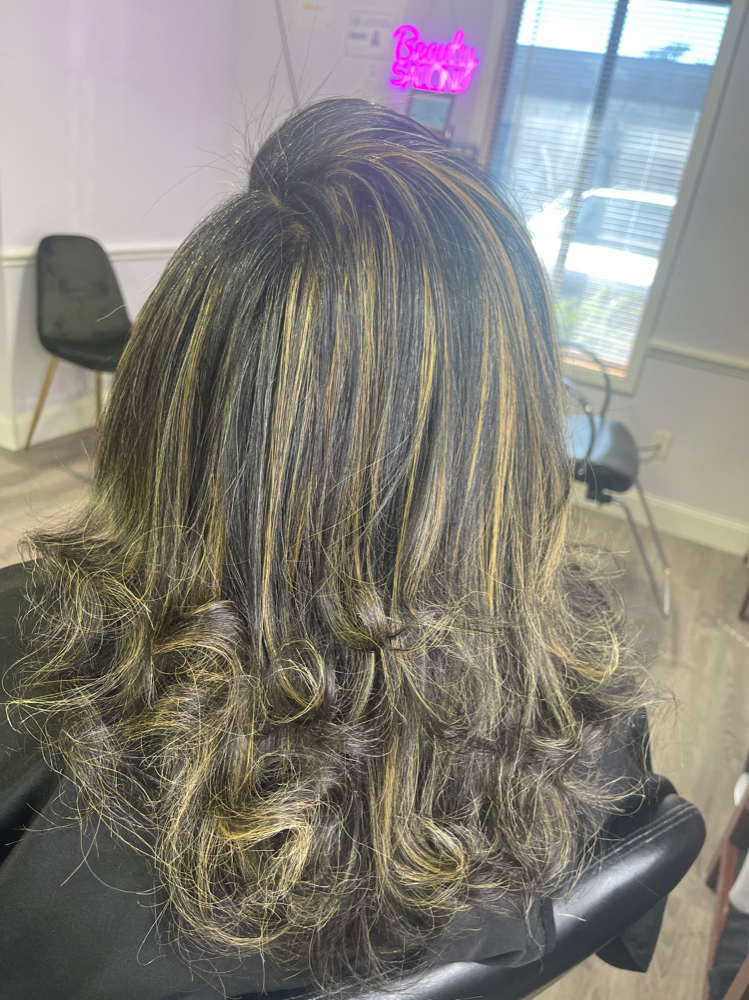 Full Highlight at Meili by J in Wilmington, NC