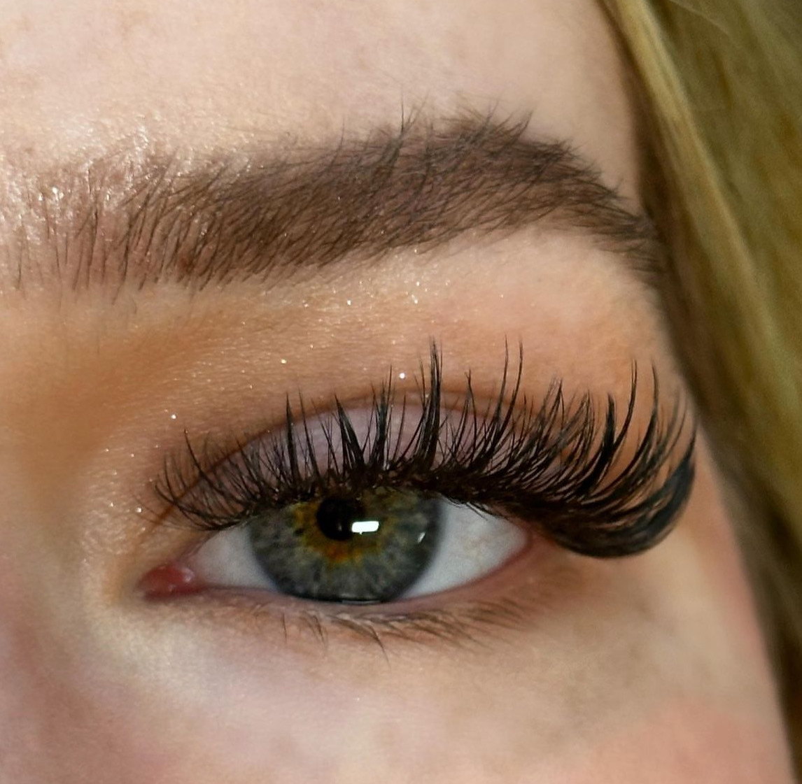 Full Set Hybrid Lashes