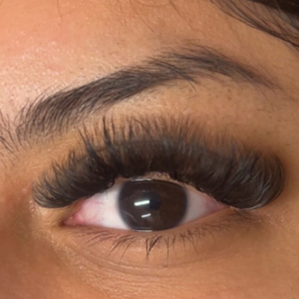 Full Set Lash Extesions Hybird at Bee Beauty By Suaresa 🐝 in South Sioux City, NE