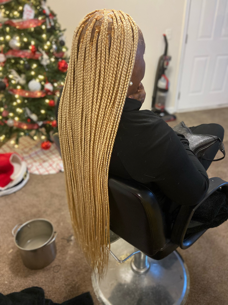 Medium Knotless Ankle Length