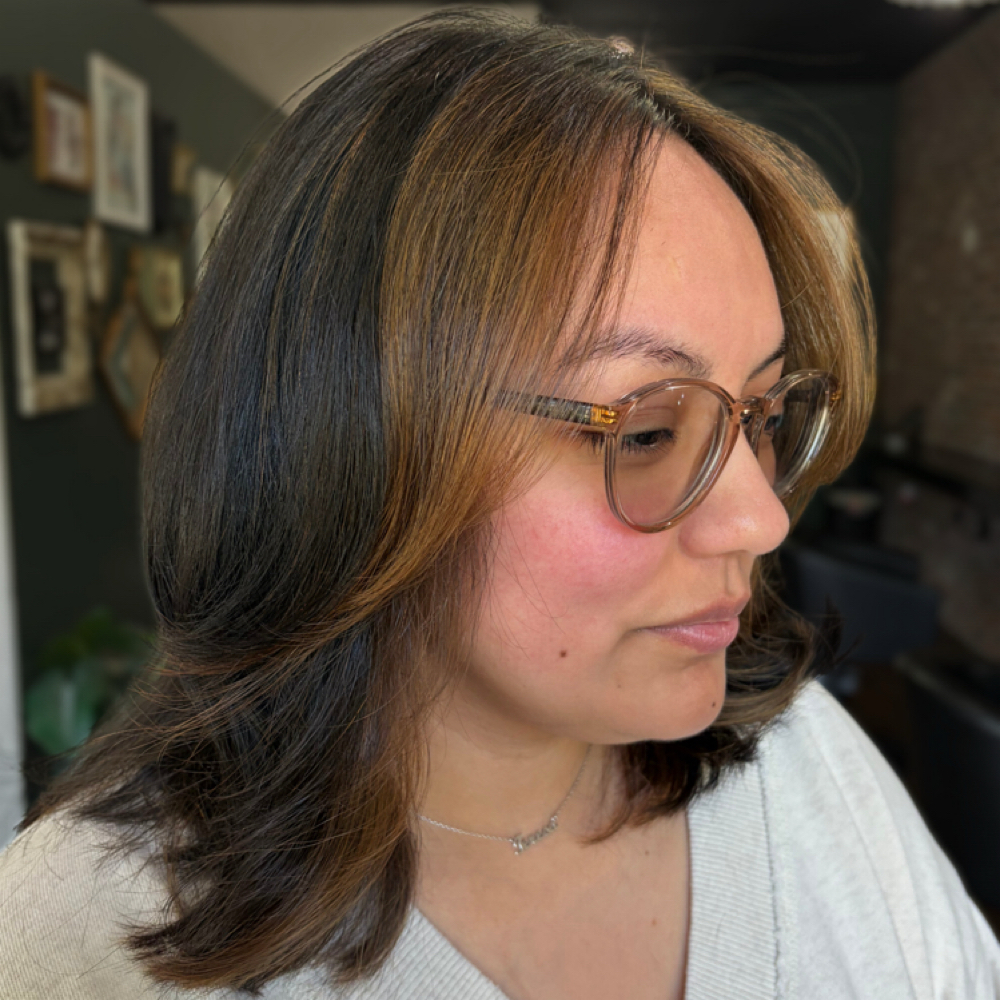 Haircut And Style at Baroque Salon in Highwood, IL