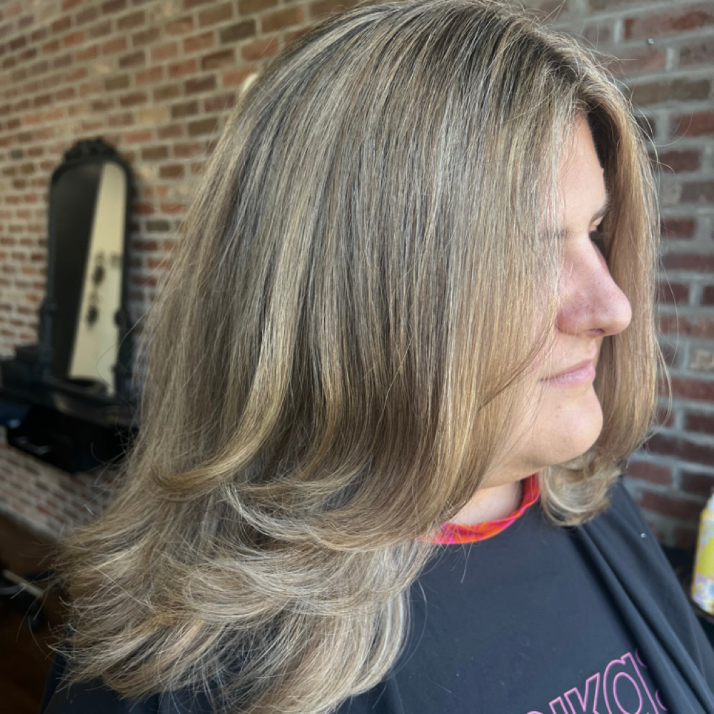 45 Minute Service at Baroque Salon in Highwood, IL